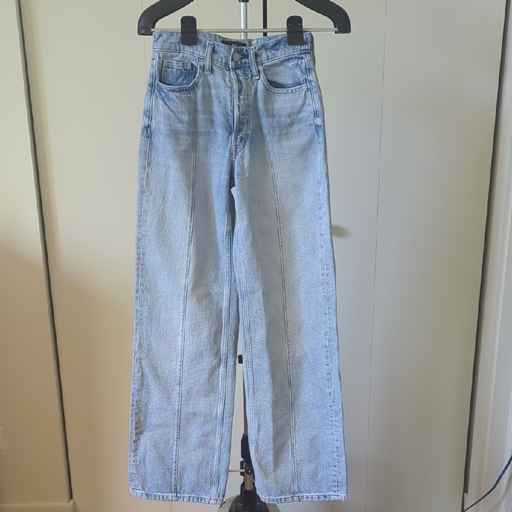 Like New: Banana Republic Blue Straight Leg Jeans Classic Style